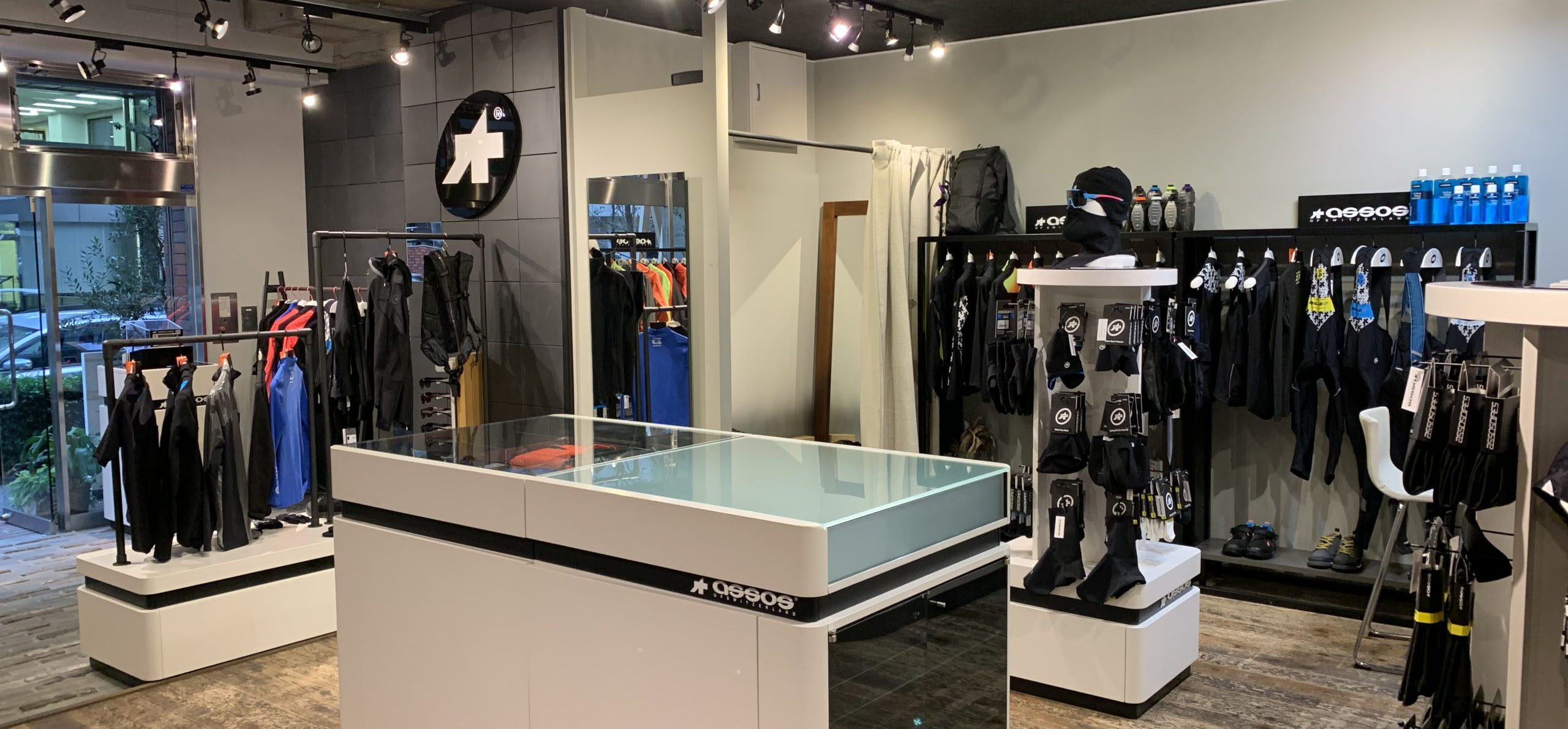Assos トライアスロンウェア 青 黒 2点セット Assos トライアスロンウェア 青 黒 2点セット - メルカリ