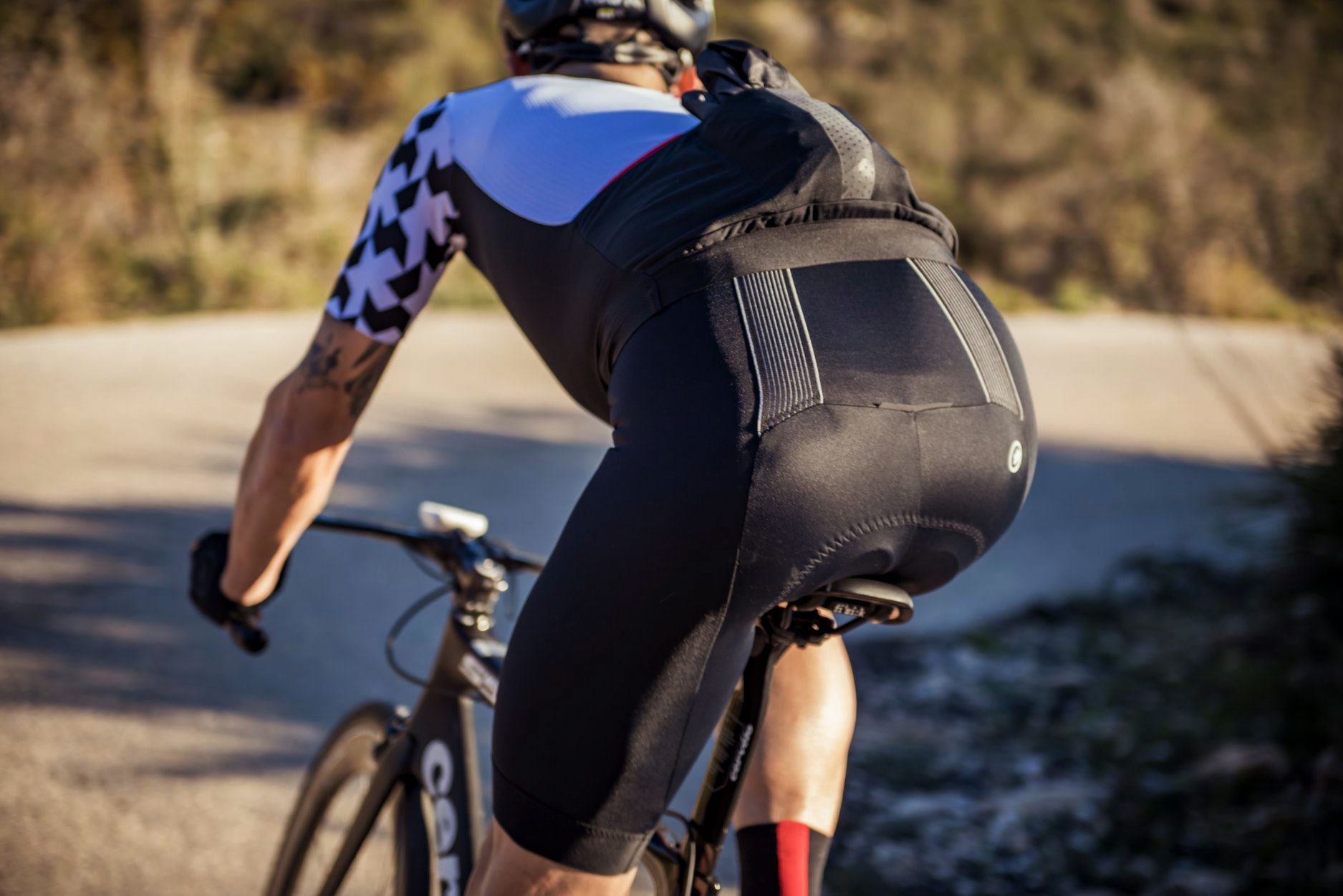 ASSOS ST EQUIPE ビブショーツ