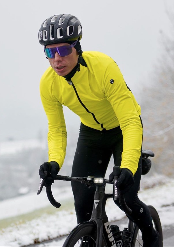 アソスASSOS ウインタービブタイツ Mサイズ 貧しかっ 裏起毛 サイクル 