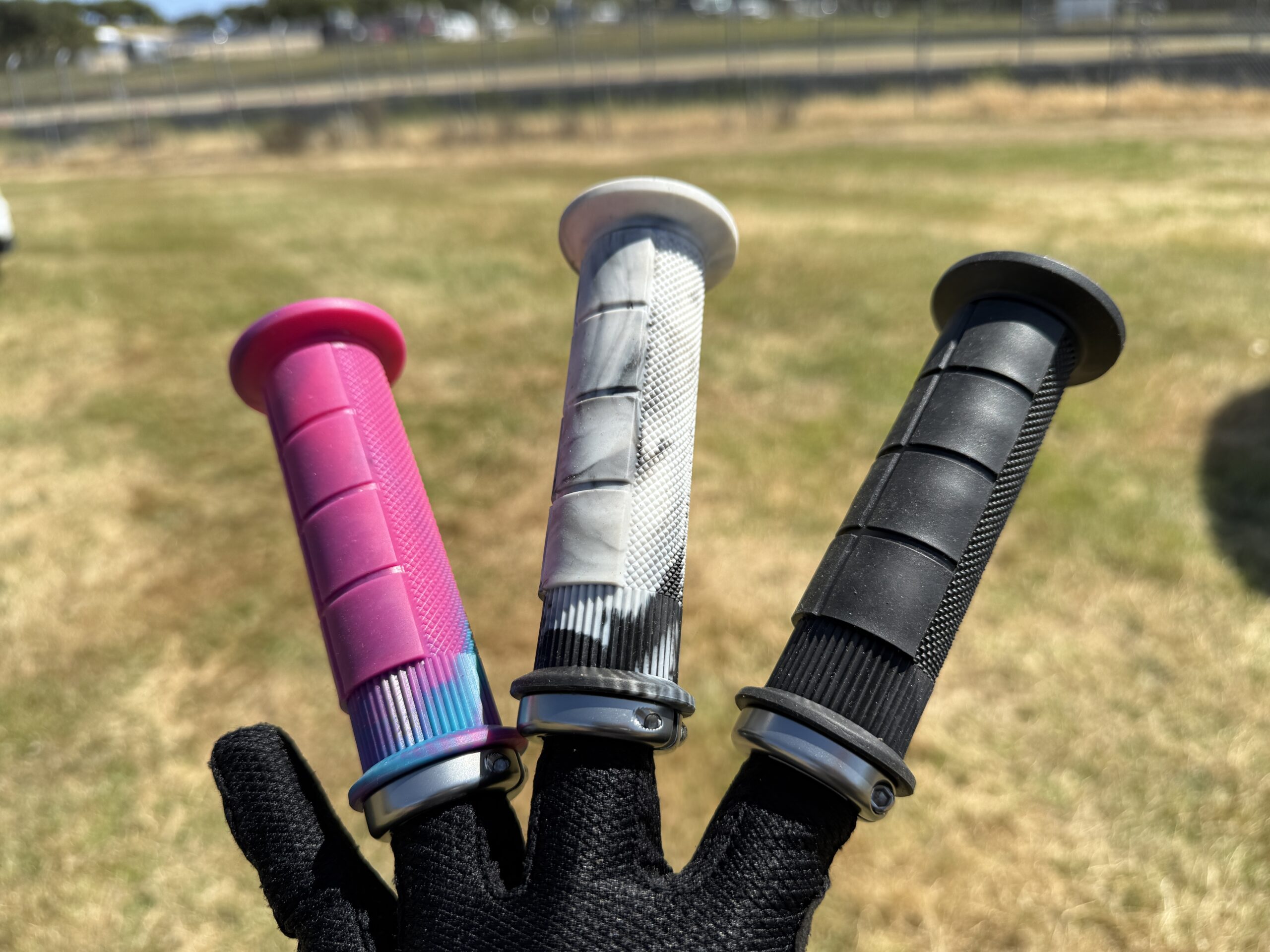 UA 110 NEVER EVER GRIP HALFCARAMEL UA 110 ネバーエバーグリップ