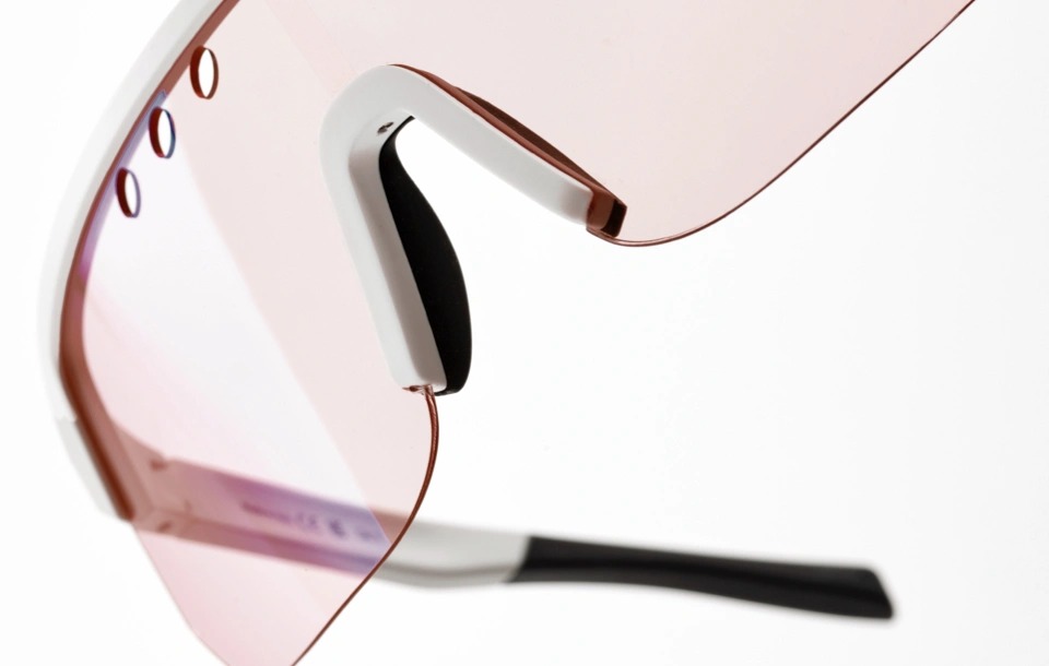 imgi_17_ASSOS_63.99.129.99_technology